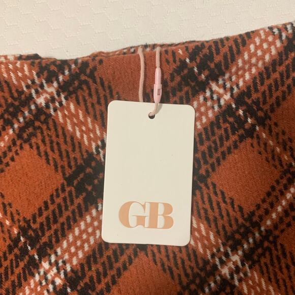 Gianni Bini Plaid Mini Skirt in Red and Black - Picture 2 of 5